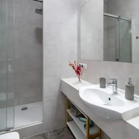 Charming In Calm And Area Appartement