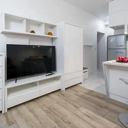 Charming In Calm And Area * Krakov